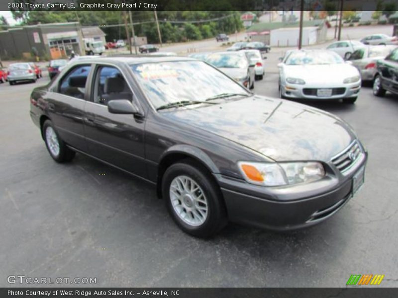 Graphite Gray Pearl / Gray 2001 Toyota Camry LE