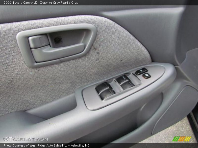 Graphite Gray Pearl / Gray 2001 Toyota Camry LE