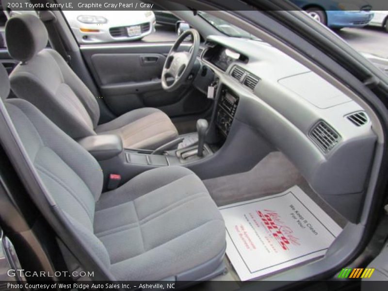 Graphite Gray Pearl / Gray 2001 Toyota Camry LE