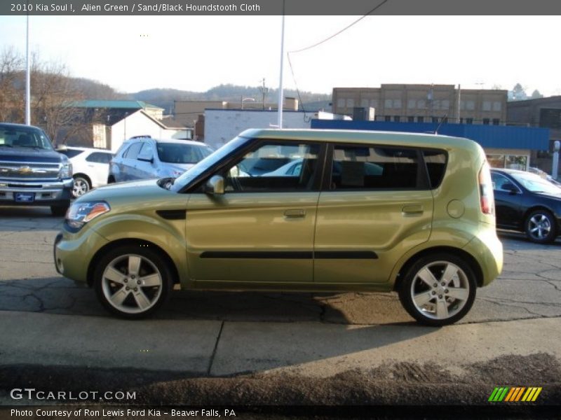 Alien Green / Sand/Black Houndstooth Cloth 2010 Kia Soul !