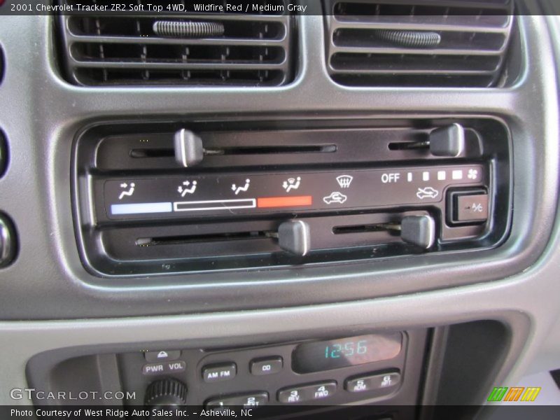 Wildfire Red / Medium Gray 2001 Chevrolet Tracker ZR2 Soft Top 4WD