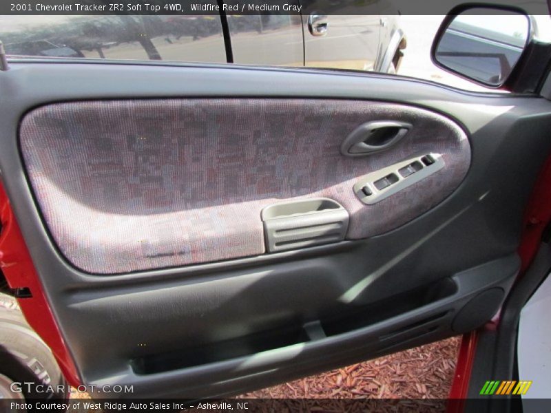 Wildfire Red / Medium Gray 2001 Chevrolet Tracker ZR2 Soft Top 4WD