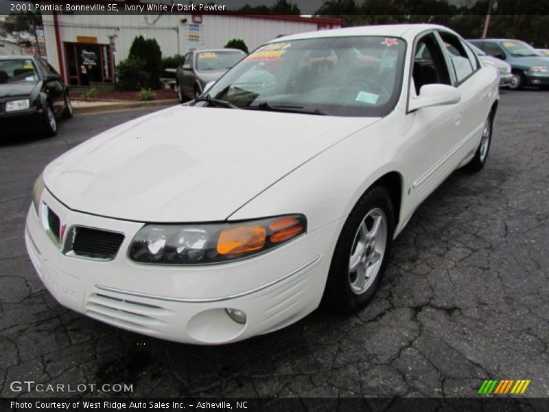 Ivory White / Dark Pewter 2001 Pontiac Bonneville SE