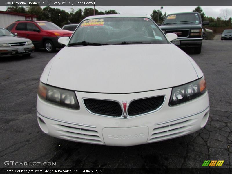 Ivory White / Dark Pewter 2001 Pontiac Bonneville SE