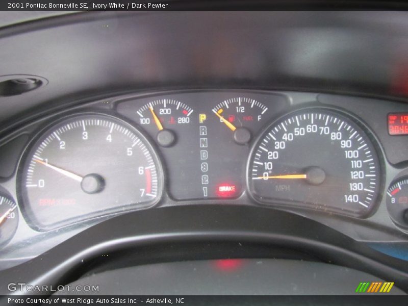 Ivory White / Dark Pewter 2001 Pontiac Bonneville SE