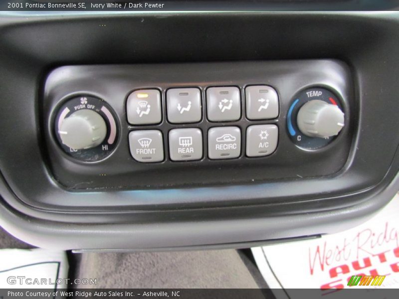 Ivory White / Dark Pewter 2001 Pontiac Bonneville SE