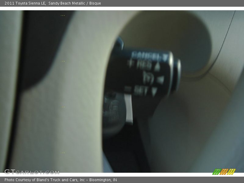 Sandy Beach Metallic / Bisque 2011 Toyota Sienna LE