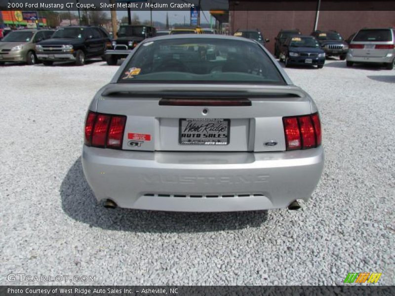 Silver Metallic / Medium Graphite 2000 Ford Mustang GT Coupe
