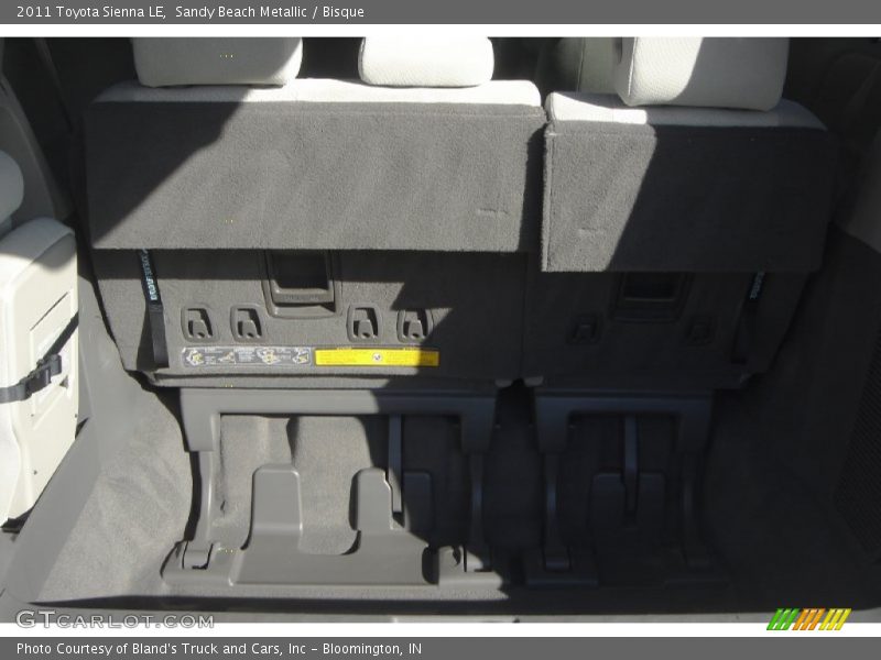 Sandy Beach Metallic / Bisque 2011 Toyota Sienna LE
