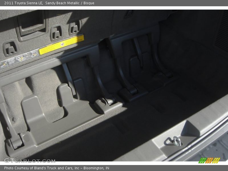 Sandy Beach Metallic / Bisque 2011 Toyota Sienna LE