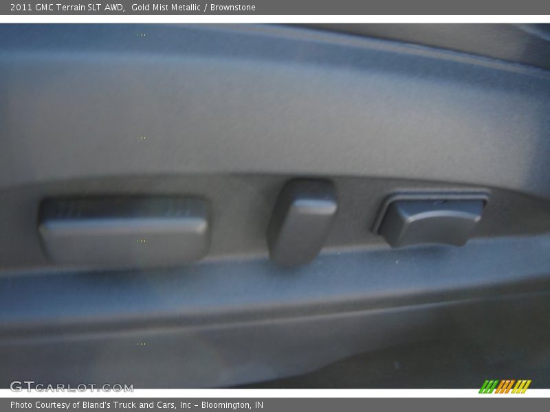 Gold Mist Metallic / Brownstone 2011 GMC Terrain SLT AWD