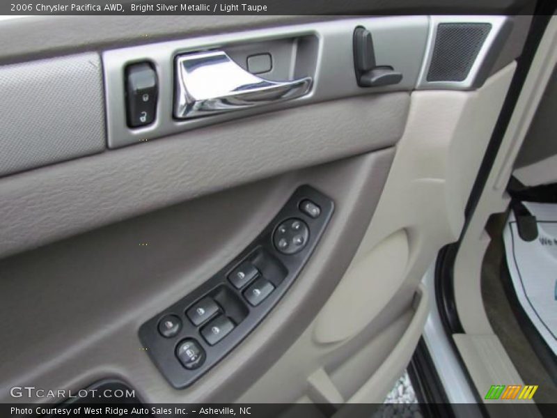 Bright Silver Metallic / Light Taupe 2006 Chrysler Pacifica AWD