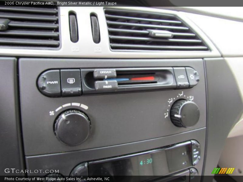 Bright Silver Metallic / Light Taupe 2006 Chrysler Pacifica AWD