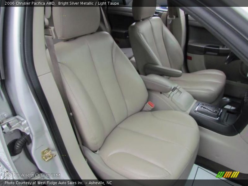 Bright Silver Metallic / Light Taupe 2006 Chrysler Pacifica AWD