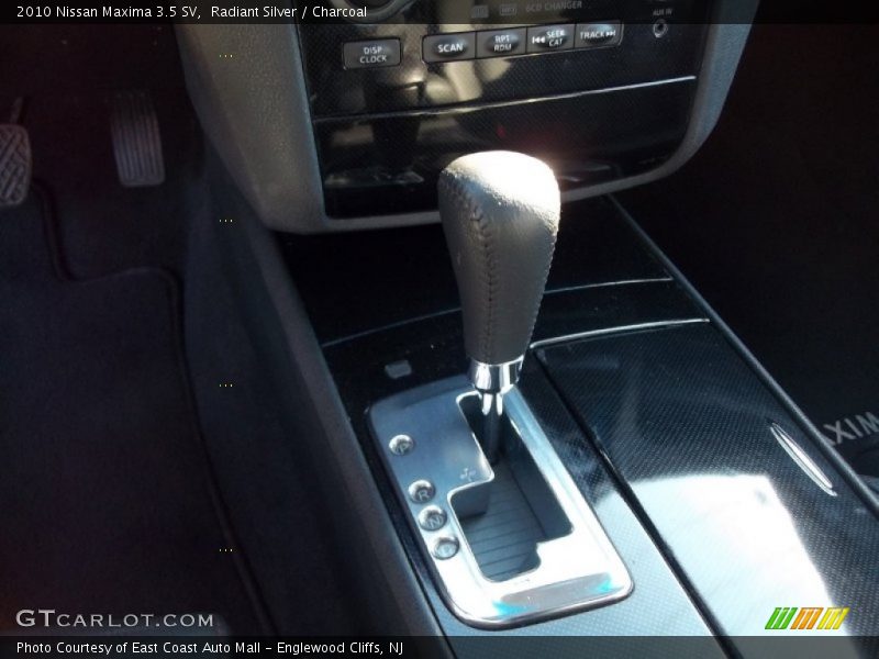 Radiant Silver / Charcoal 2010 Nissan Maxima 3.5 SV