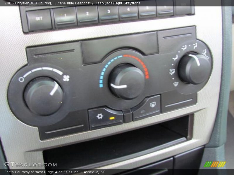 Butane Blue Pearlcoat / Deep Jade/Light Graystone 2006 Chrysler 300 Touring
