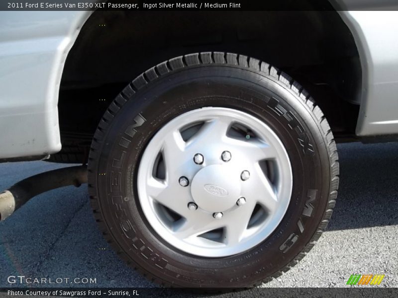 Ingot Silver Metallic / Medium Flint 2011 Ford E Series Van E350 XLT Passenger