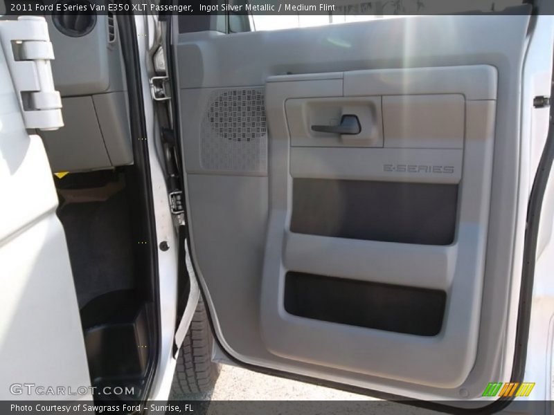 Ingot Silver Metallic / Medium Flint 2011 Ford E Series Van E350 XLT Passenger