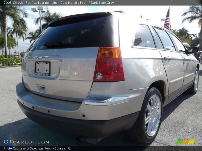 Linen Gold Metallic Pearl / Dark Slate Gray 2005 Chrysler Pacifica Touring