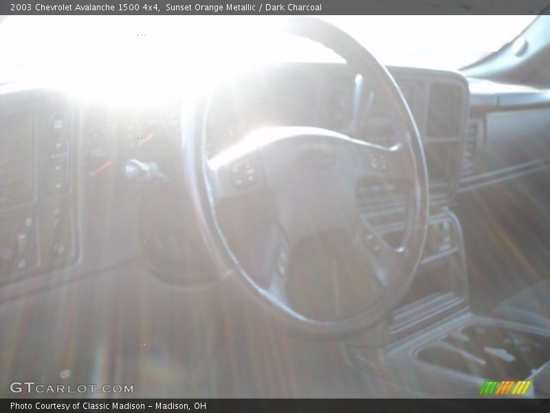 Sunset Orange Metallic / Dark Charcoal 2003 Chevrolet Avalanche 1500 4x4