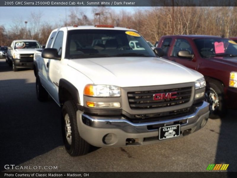 Summit White / Dark Pewter 2005 GMC Sierra 2500HD Extended Cab 4x4