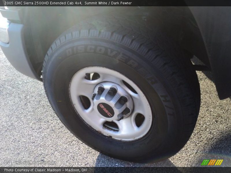 Summit White / Dark Pewter 2005 GMC Sierra 2500HD Extended Cab 4x4