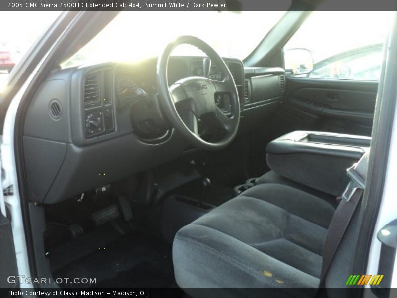 Summit White / Dark Pewter 2005 GMC Sierra 2500HD Extended Cab 4x4