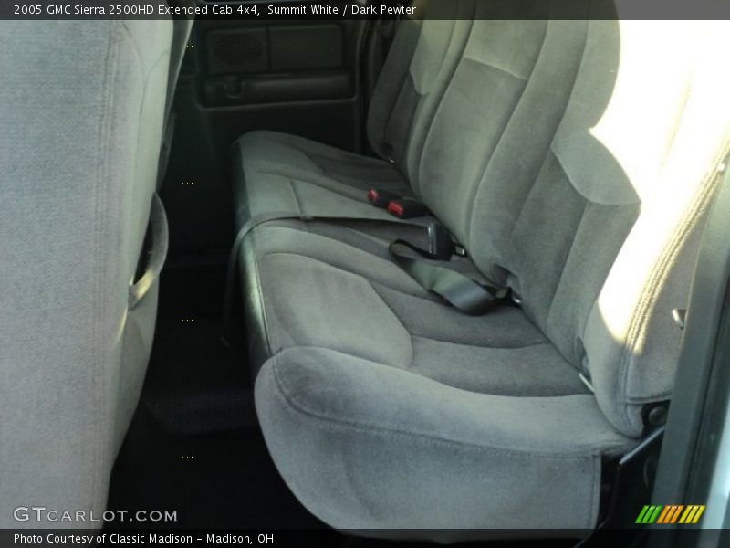 Summit White / Dark Pewter 2005 GMC Sierra 2500HD Extended Cab 4x4