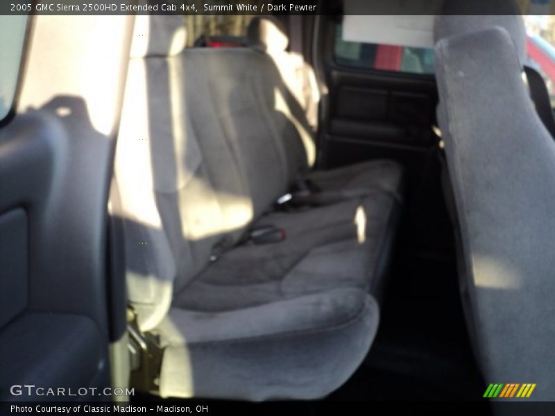 Summit White / Dark Pewter 2005 GMC Sierra 2500HD Extended Cab 4x4