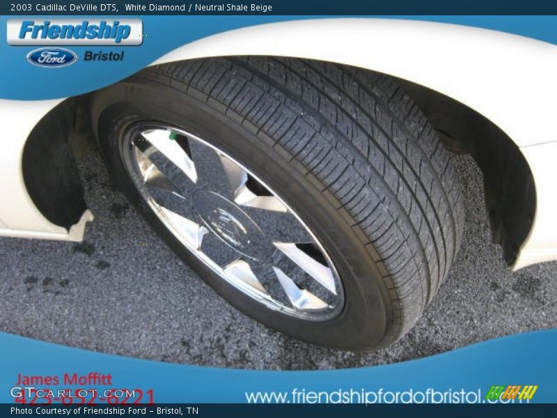 White Diamond / Neutral Shale Beige 2003 Cadillac DeVille DTS