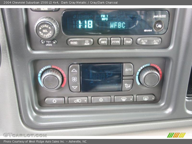 Dark Gray Metallic / Gray/Dark Charcoal 2004 Chevrolet Suburban 1500 LS 4x4