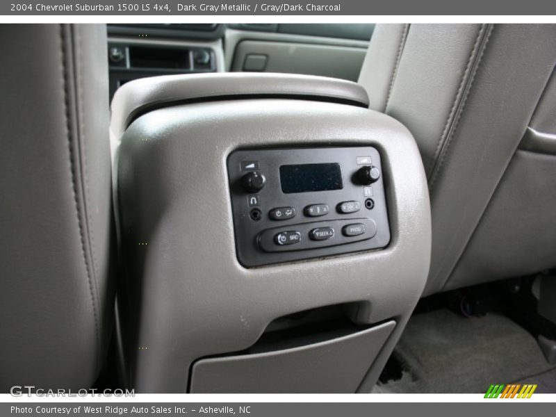 Dark Gray Metallic / Gray/Dark Charcoal 2004 Chevrolet Suburban 1500 LS 4x4