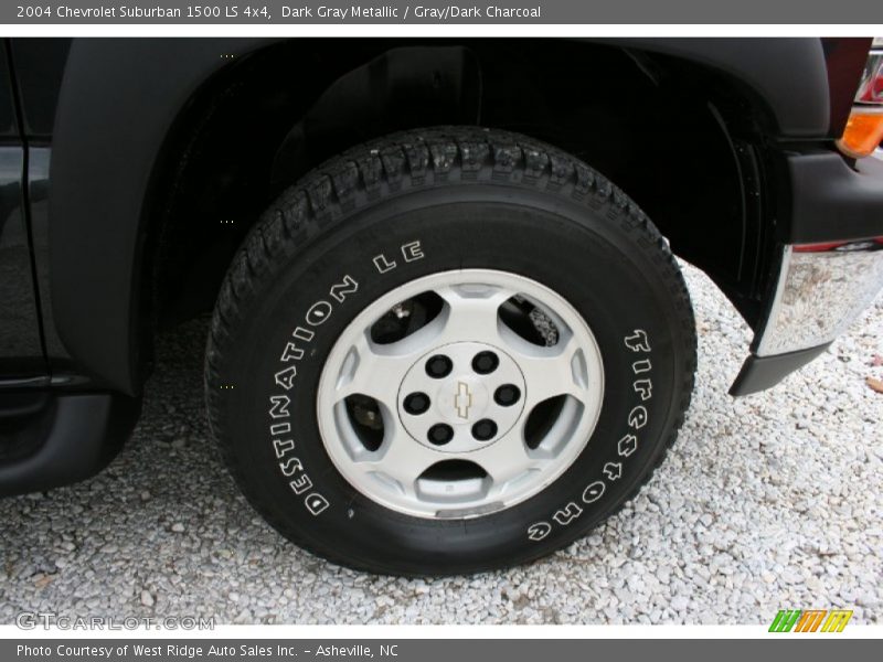 Dark Gray Metallic / Gray/Dark Charcoal 2004 Chevrolet Suburban 1500 LS 4x4