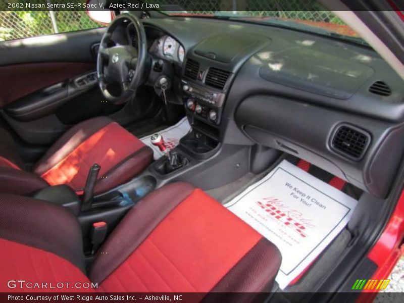  2002 Sentra SE-R Spec V Lava Interior