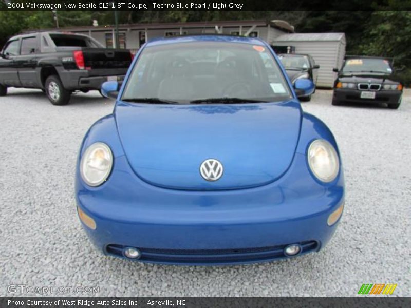 Techno Blue Pearl / Light Grey 2001 Volkswagen New Beetle GLS 1.8T Coupe
