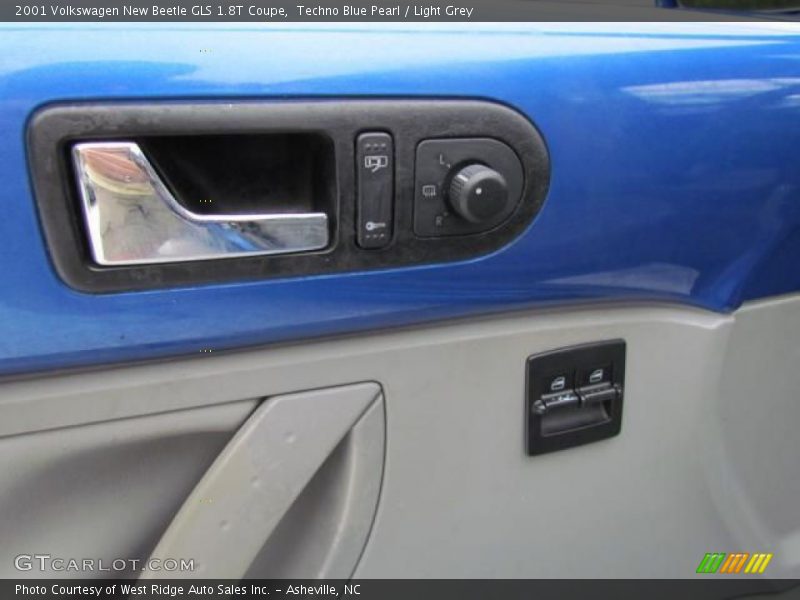 Techno Blue Pearl / Light Grey 2001 Volkswagen New Beetle GLS 1.8T Coupe