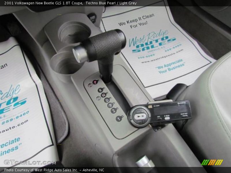 Techno Blue Pearl / Light Grey 2001 Volkswagen New Beetle GLS 1.8T Coupe