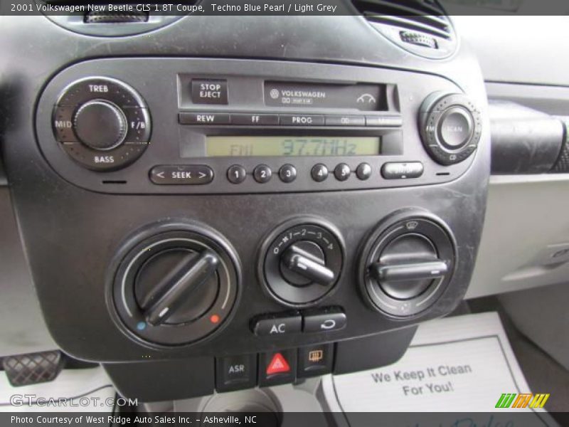 Techno Blue Pearl / Light Grey 2001 Volkswagen New Beetle GLS 1.8T Coupe