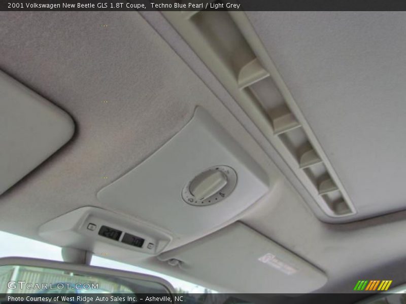 Techno Blue Pearl / Light Grey 2001 Volkswagen New Beetle GLS 1.8T Coupe
