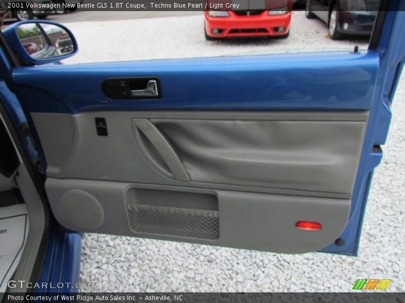 Techno Blue Pearl / Light Grey 2001 Volkswagen New Beetle GLS 1.8T Coupe