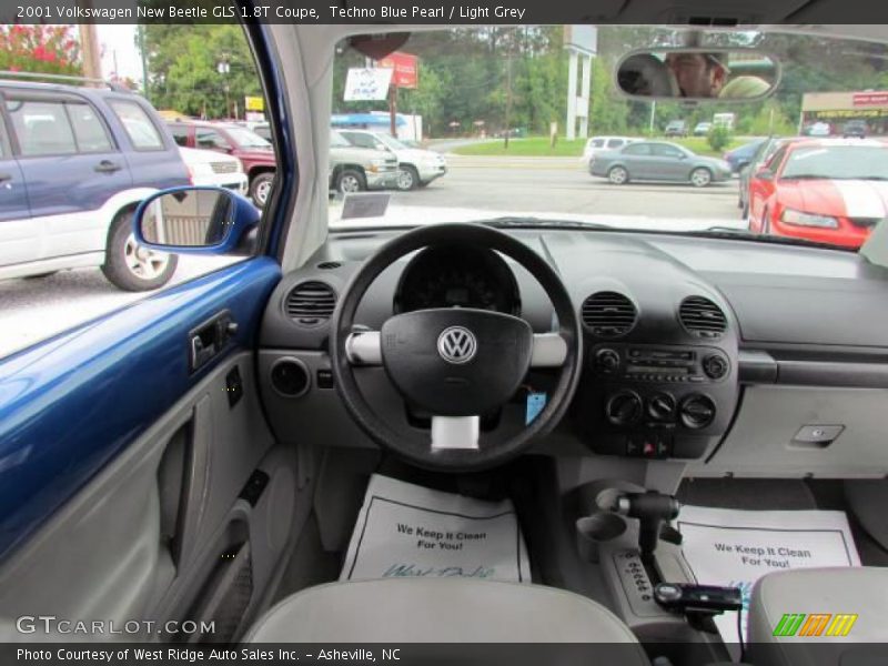 Techno Blue Pearl / Light Grey 2001 Volkswagen New Beetle GLS 1.8T Coupe