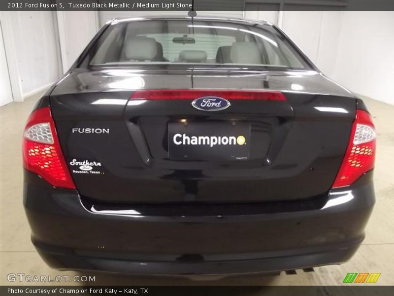 Tuxedo Black Metallic / Medium Light Stone 2012 Ford Fusion S