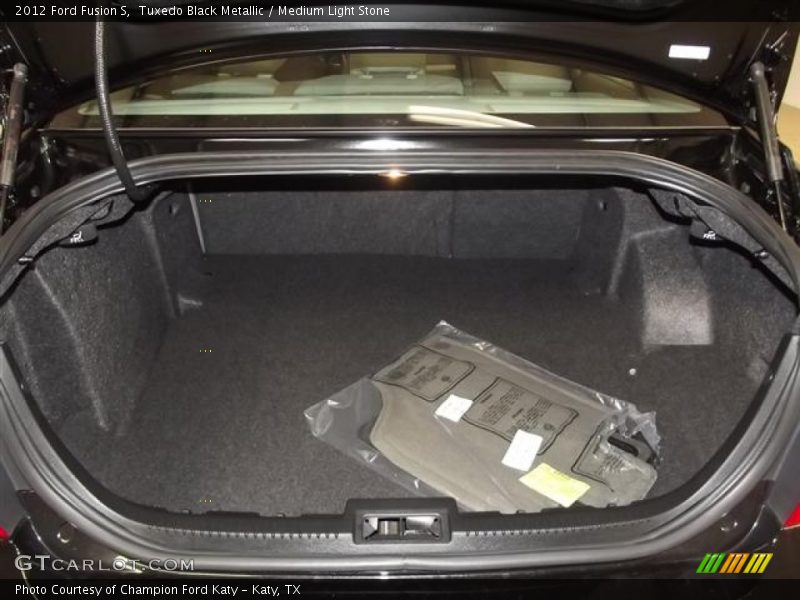Tuxedo Black Metallic / Medium Light Stone 2012 Ford Fusion S