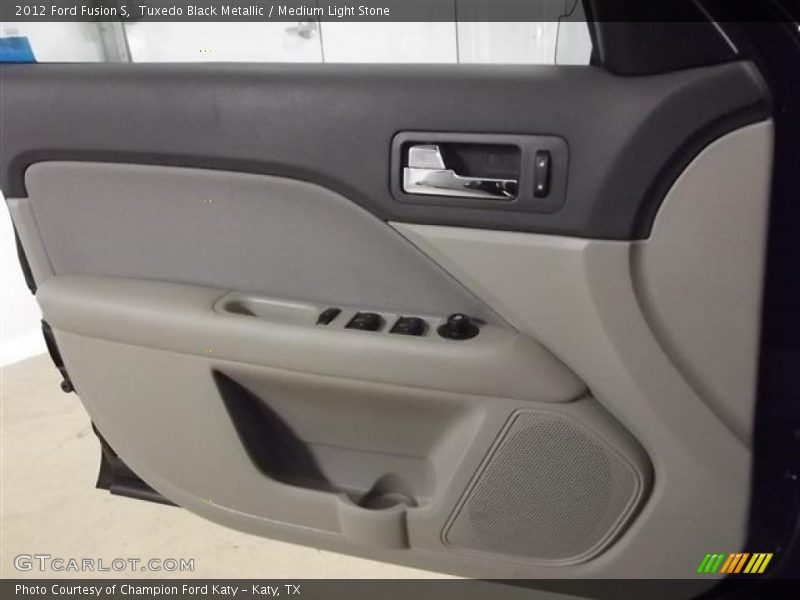 Tuxedo Black Metallic / Medium Light Stone 2012 Ford Fusion S