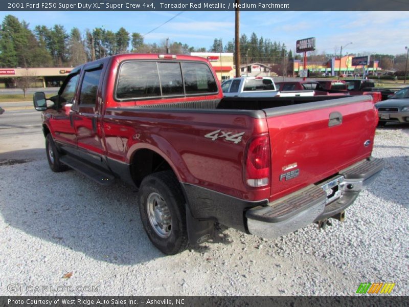 Toreador Red Metallic / Medium Parchment 2001 Ford F250 Super Duty XLT Super Crew 4x4
