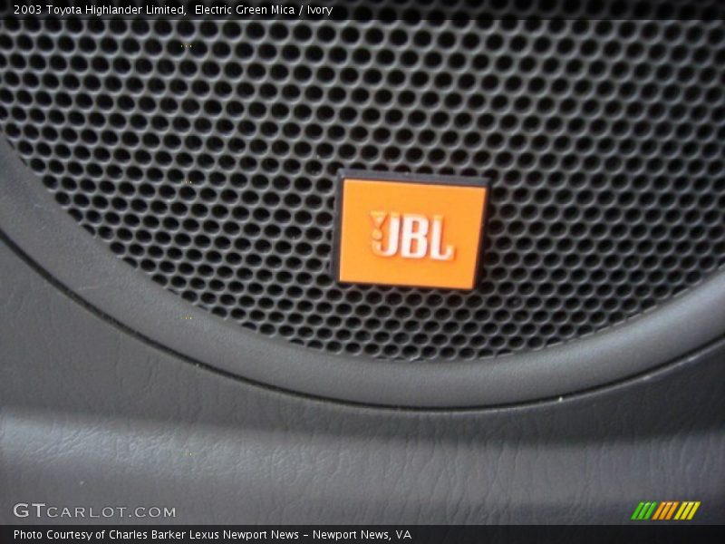 Electric Green Mica / Ivory 2003 Toyota Highlander Limited