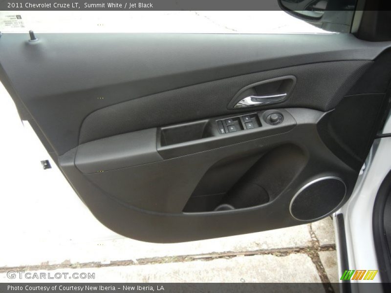Summit White / Jet Black 2011 Chevrolet Cruze LT