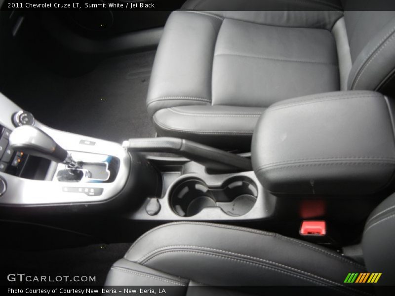 Summit White / Jet Black 2011 Chevrolet Cruze LT