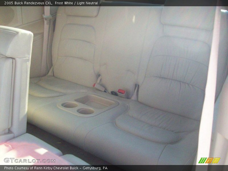 Frost White / Light Neutral 2005 Buick Rendezvous CXL
