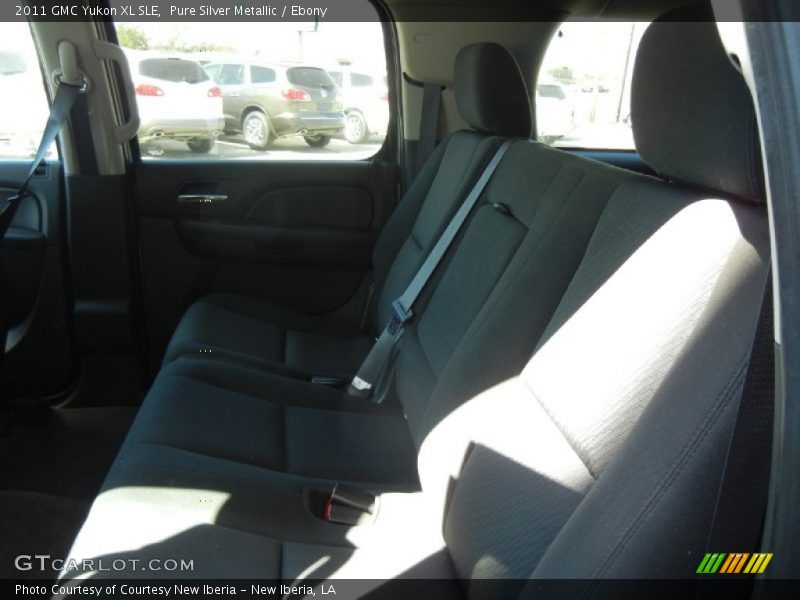 Pure Silver Metallic / Ebony 2011 GMC Yukon XL SLE